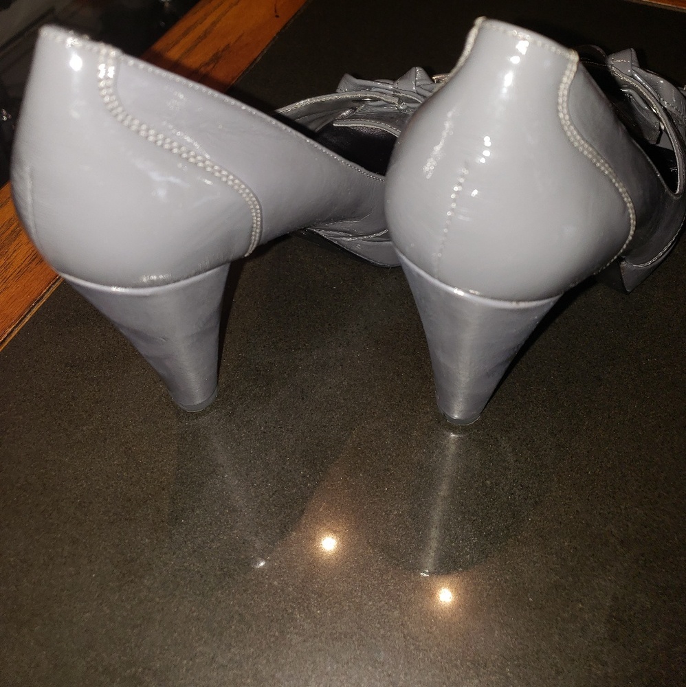 Nine West Heels - Picture 5 of 5